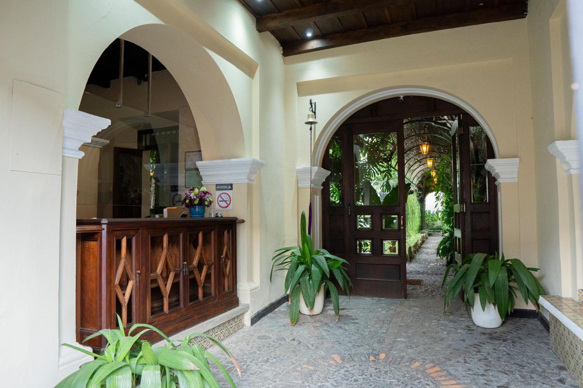 Casa Noble Hotel Antigua Bagian luar foto