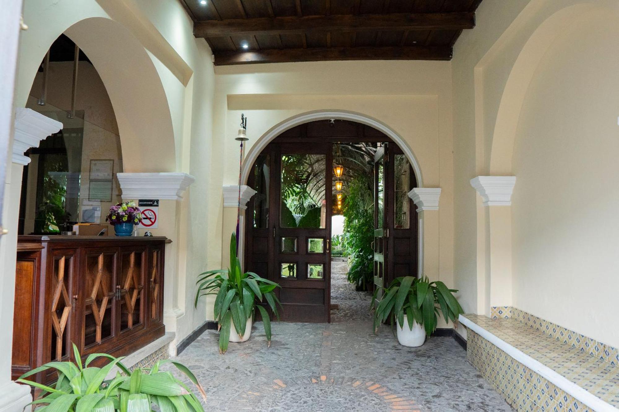 Casa Noble Hotel Antigua Bagian luar foto